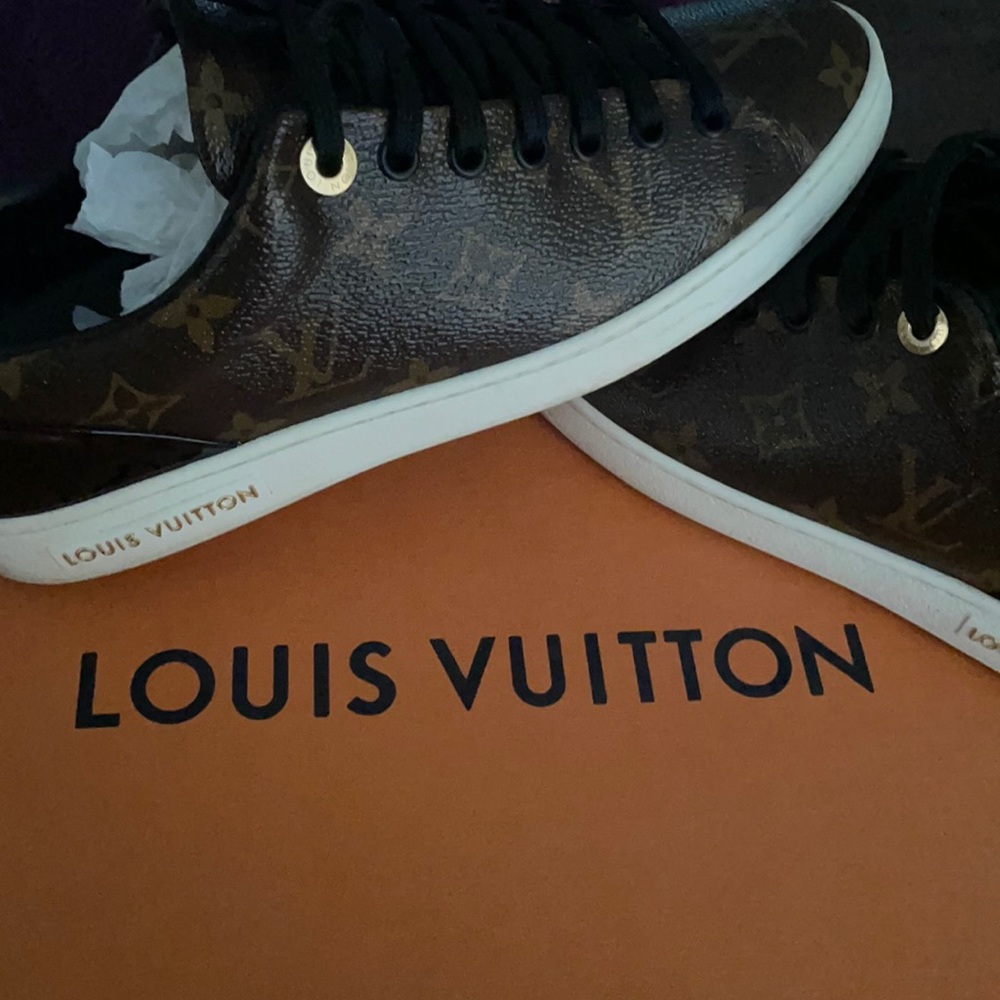 COPY - Louis Vuitton Frontrow Sneaker size 37.5